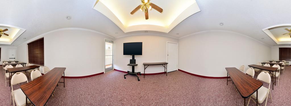 Americas Best Value Inn Lubbock East Ngoại thất bức ảnh