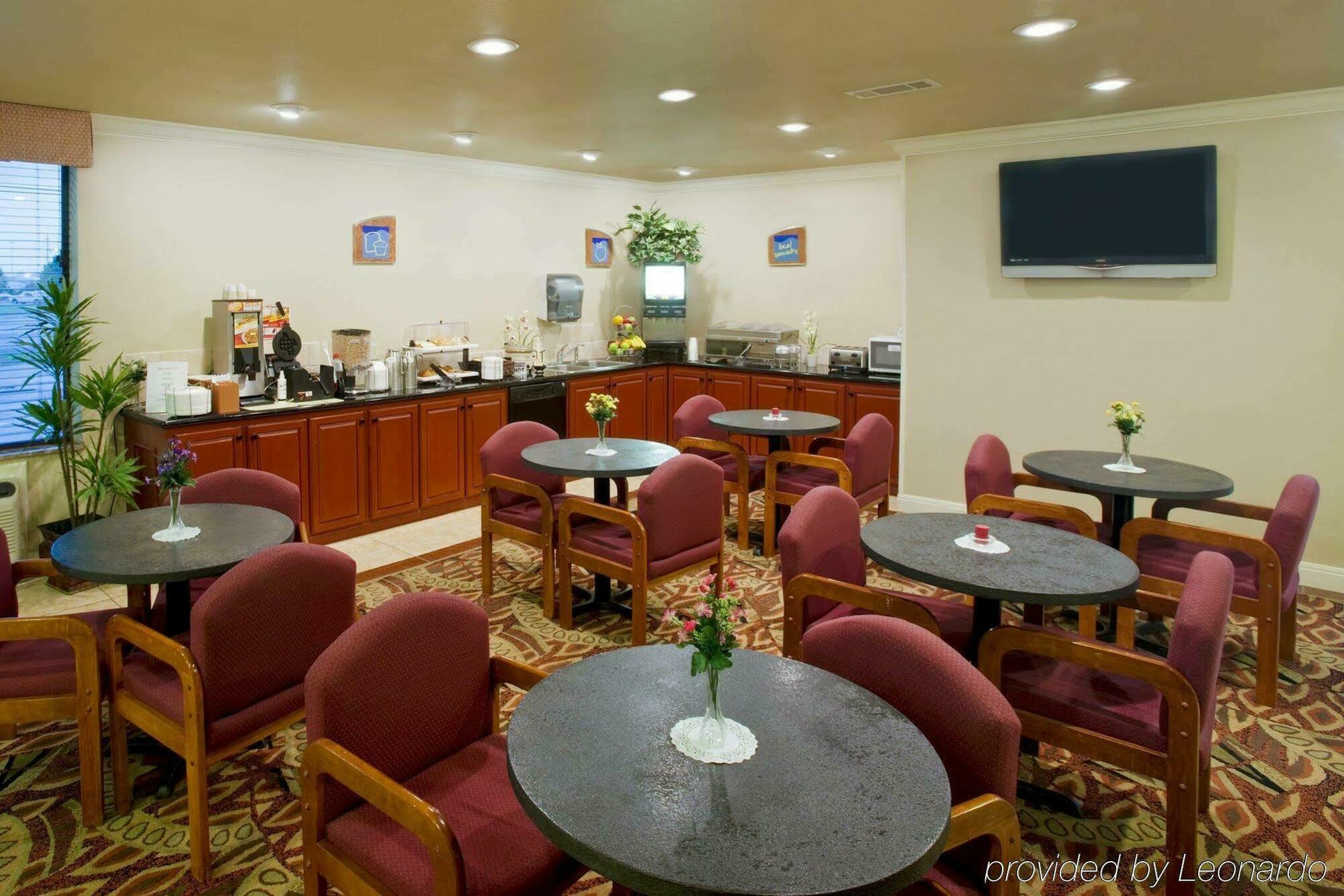 Americas Best Value Inn Lubbock East Ngoại thất bức ảnh
